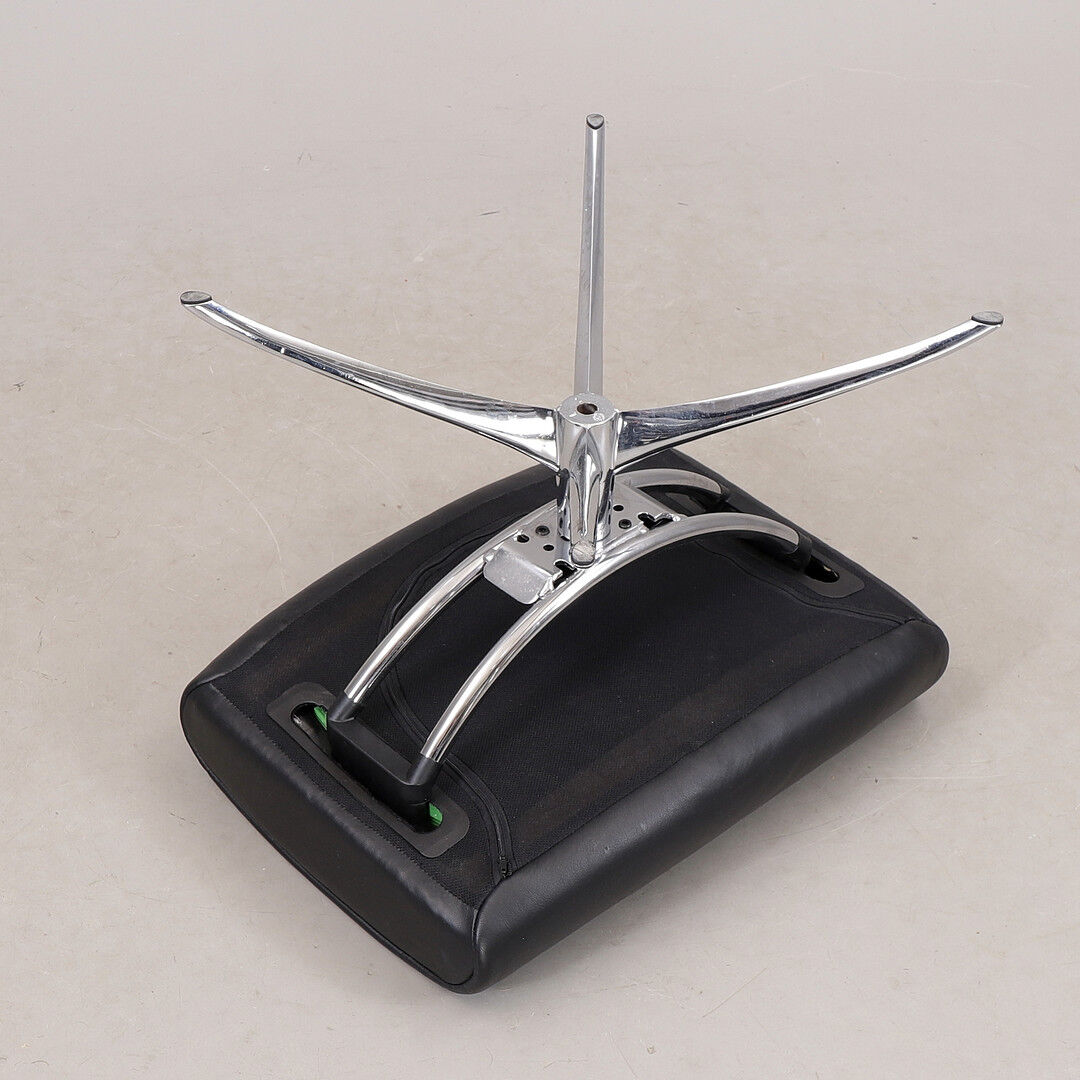 Stressless manual upholstered relax armchair and ottoman sound – Metro