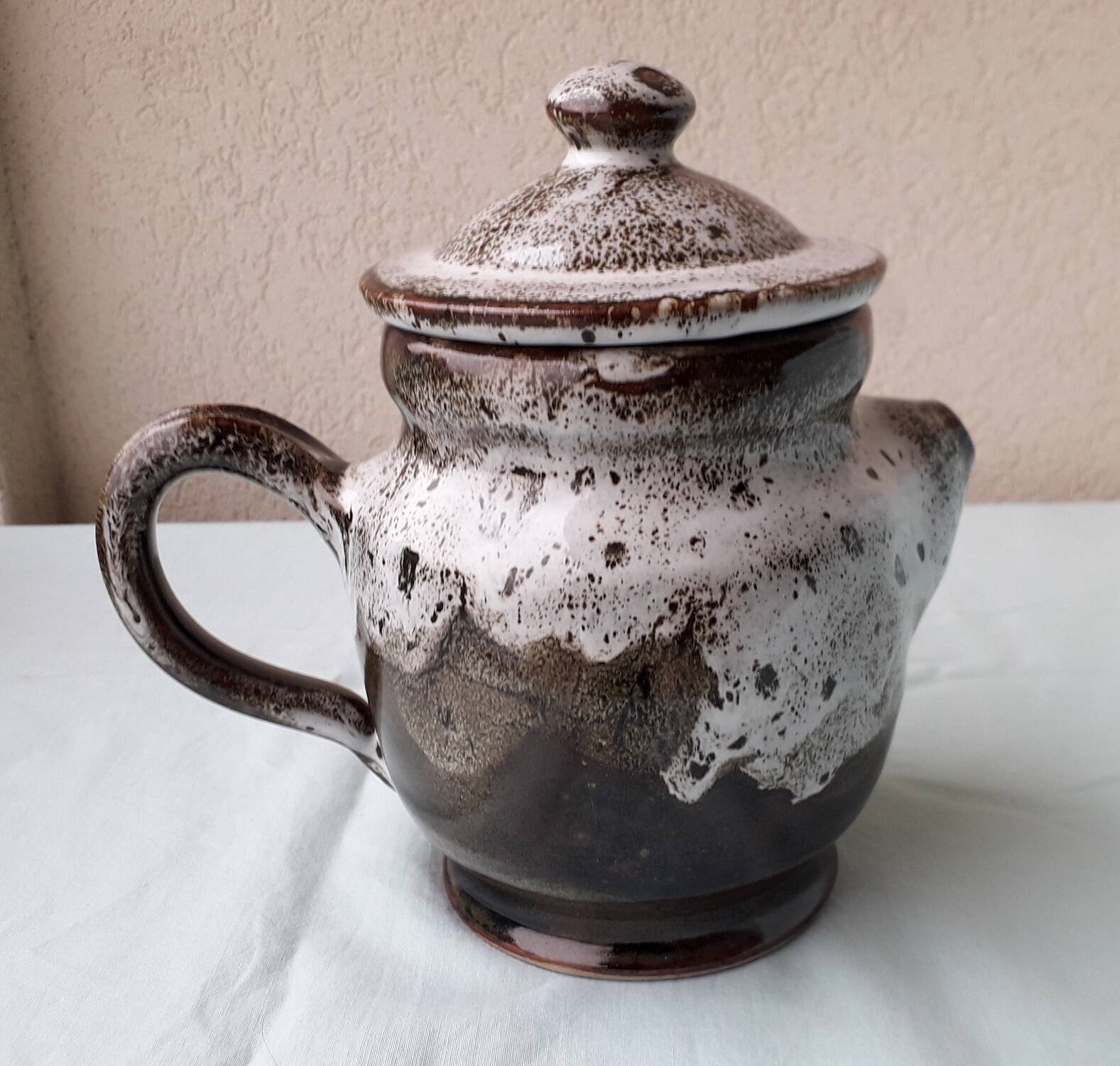 Enameled stoneware coffee pot
