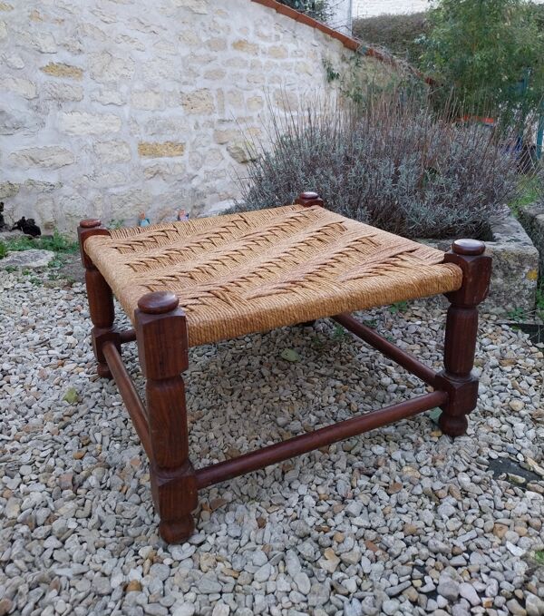 Tabouret repose pieds brutaliste