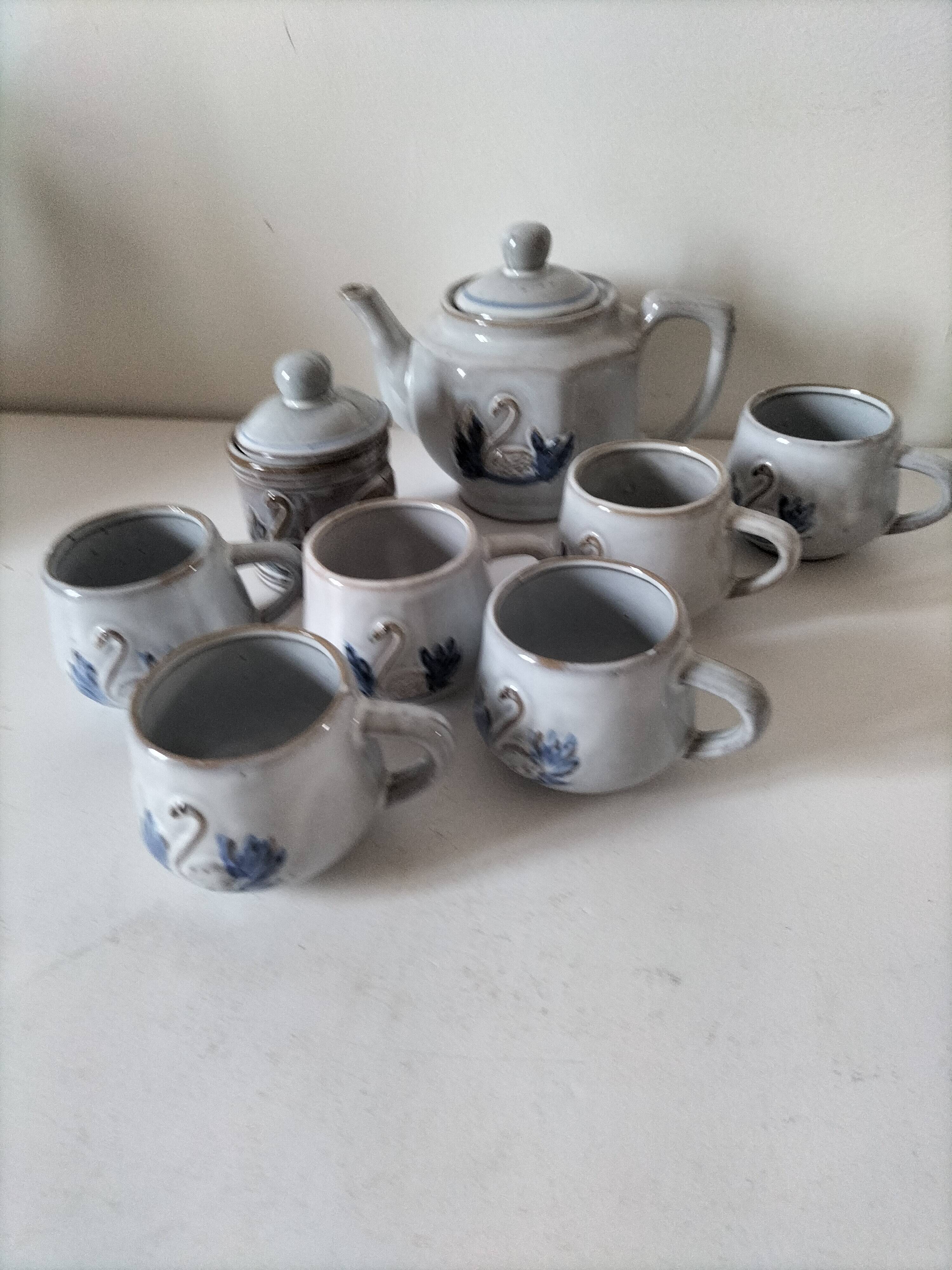 Stoneware tea set with swan decor – Hygge & Lagom spirit