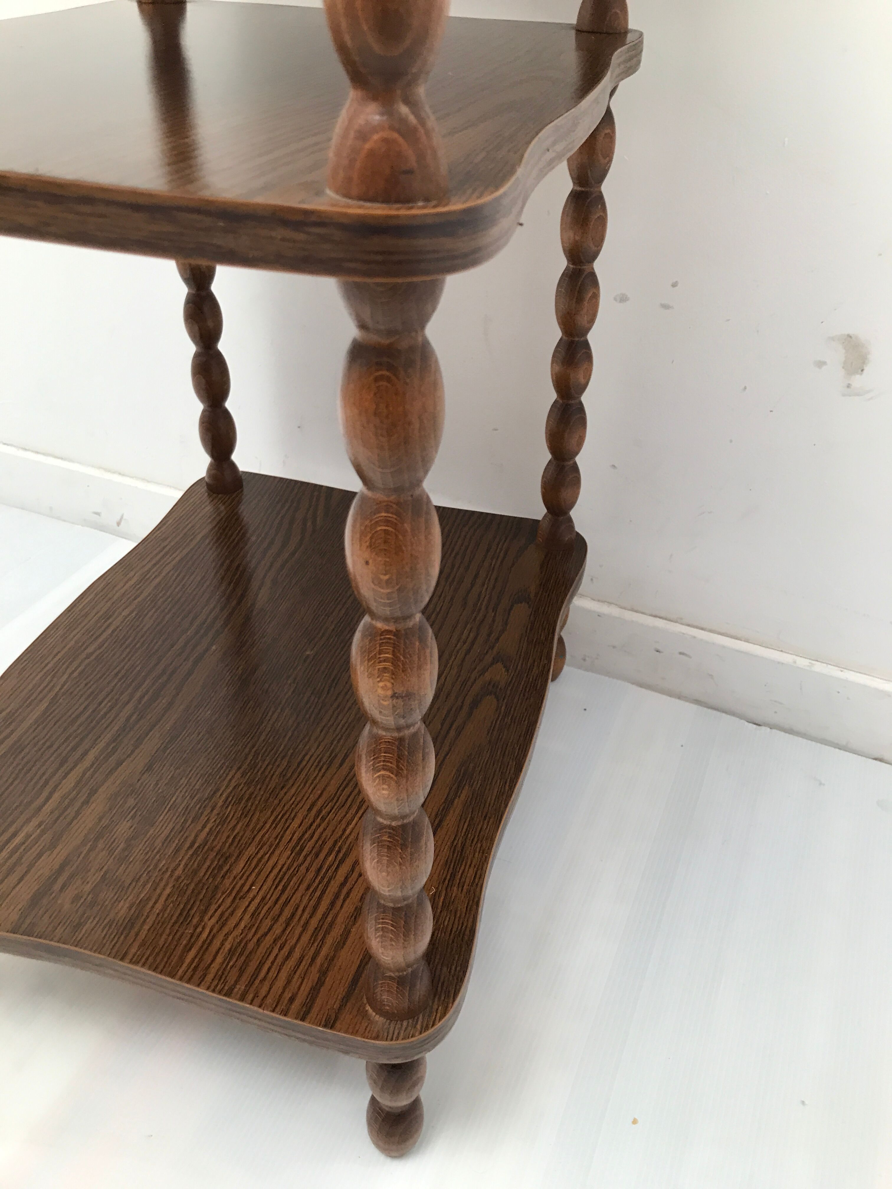Sellette shelf wood turned Louis XIII style