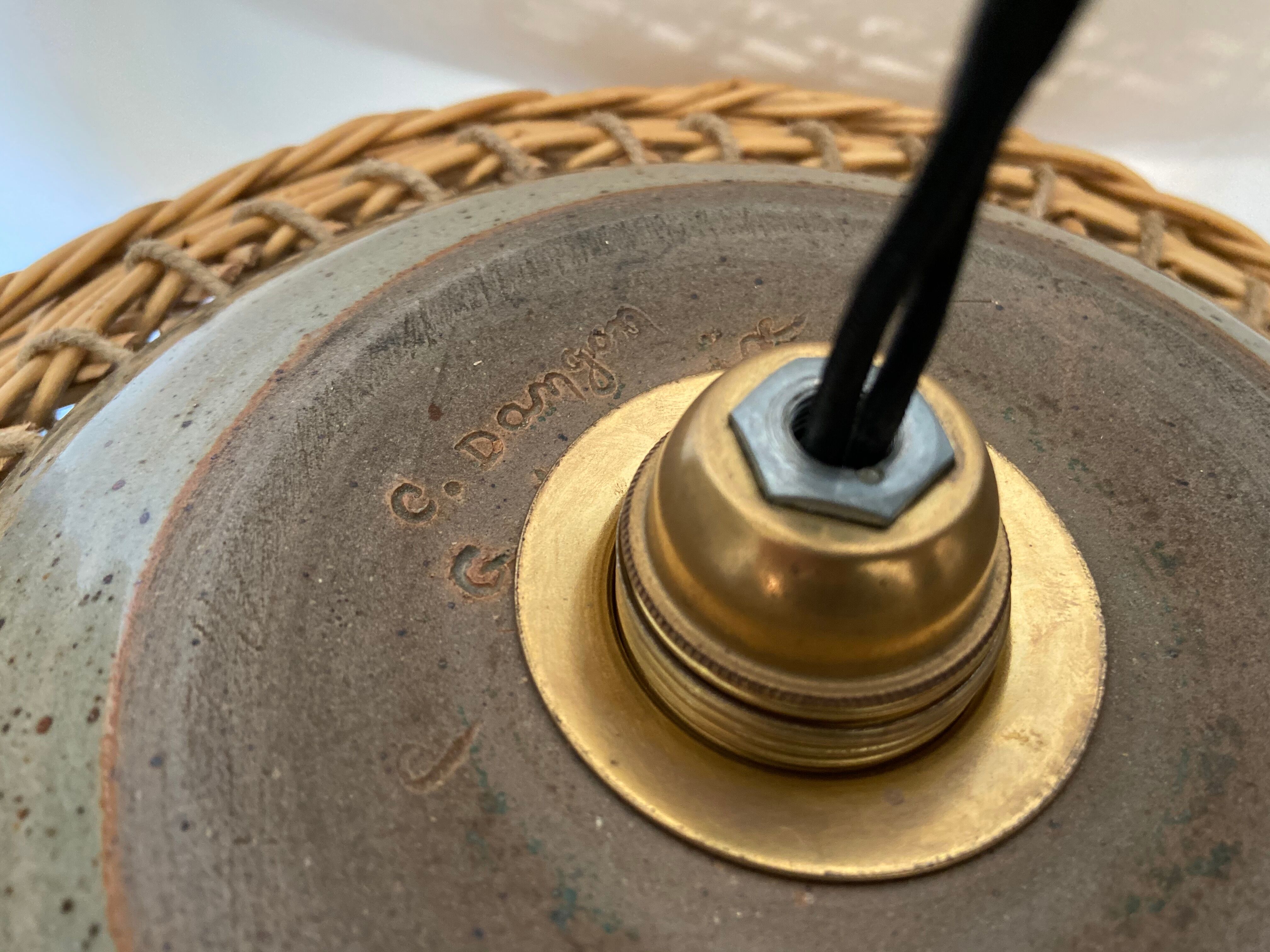 Ceramic and wicker suspension