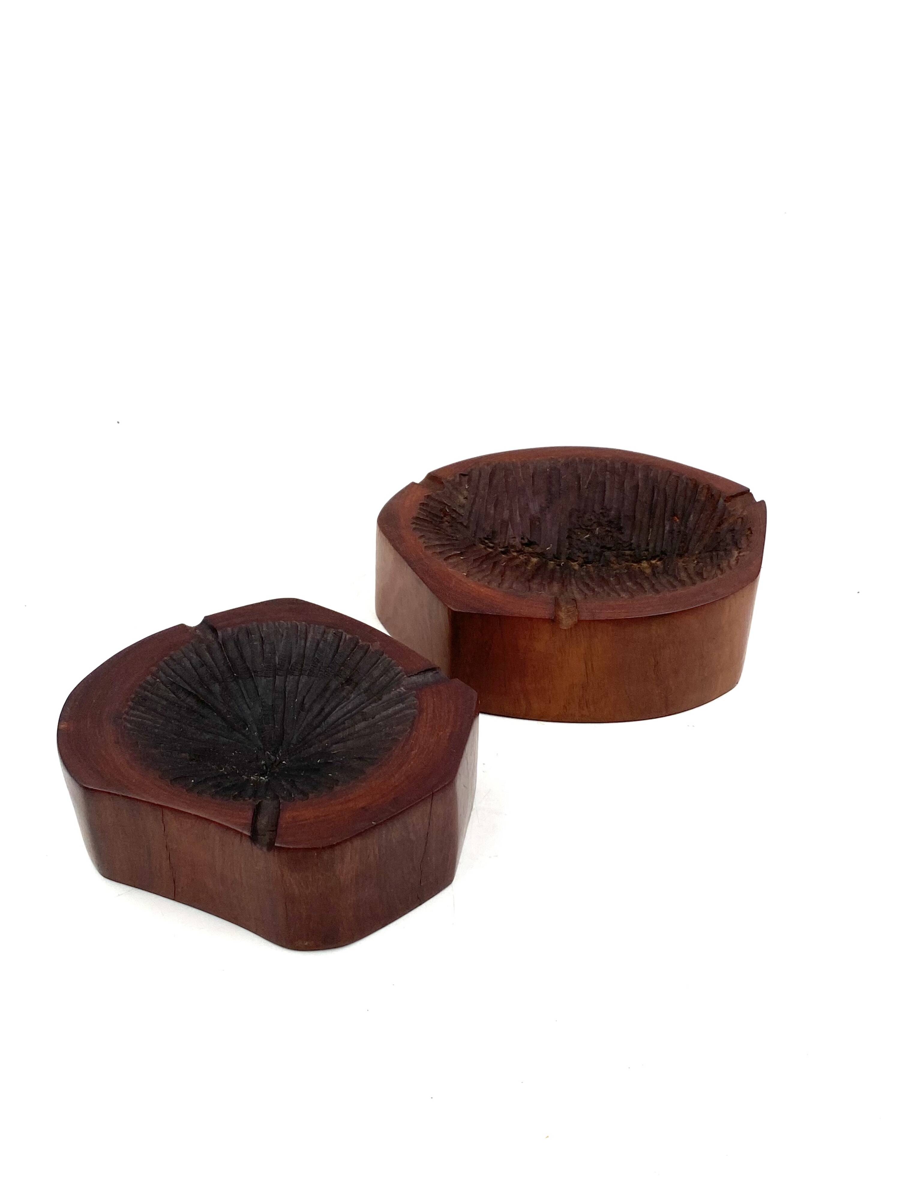 Organic modern set of 2 wood ashtrays, France 1970s