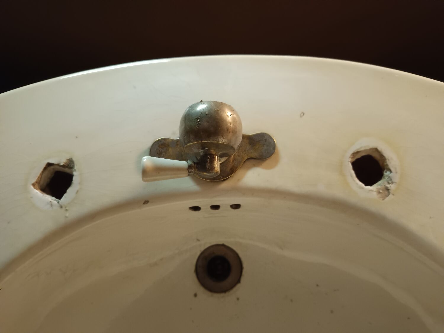 Vasque évier porcelaine sur pied