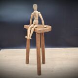 Tripod stool half moon light