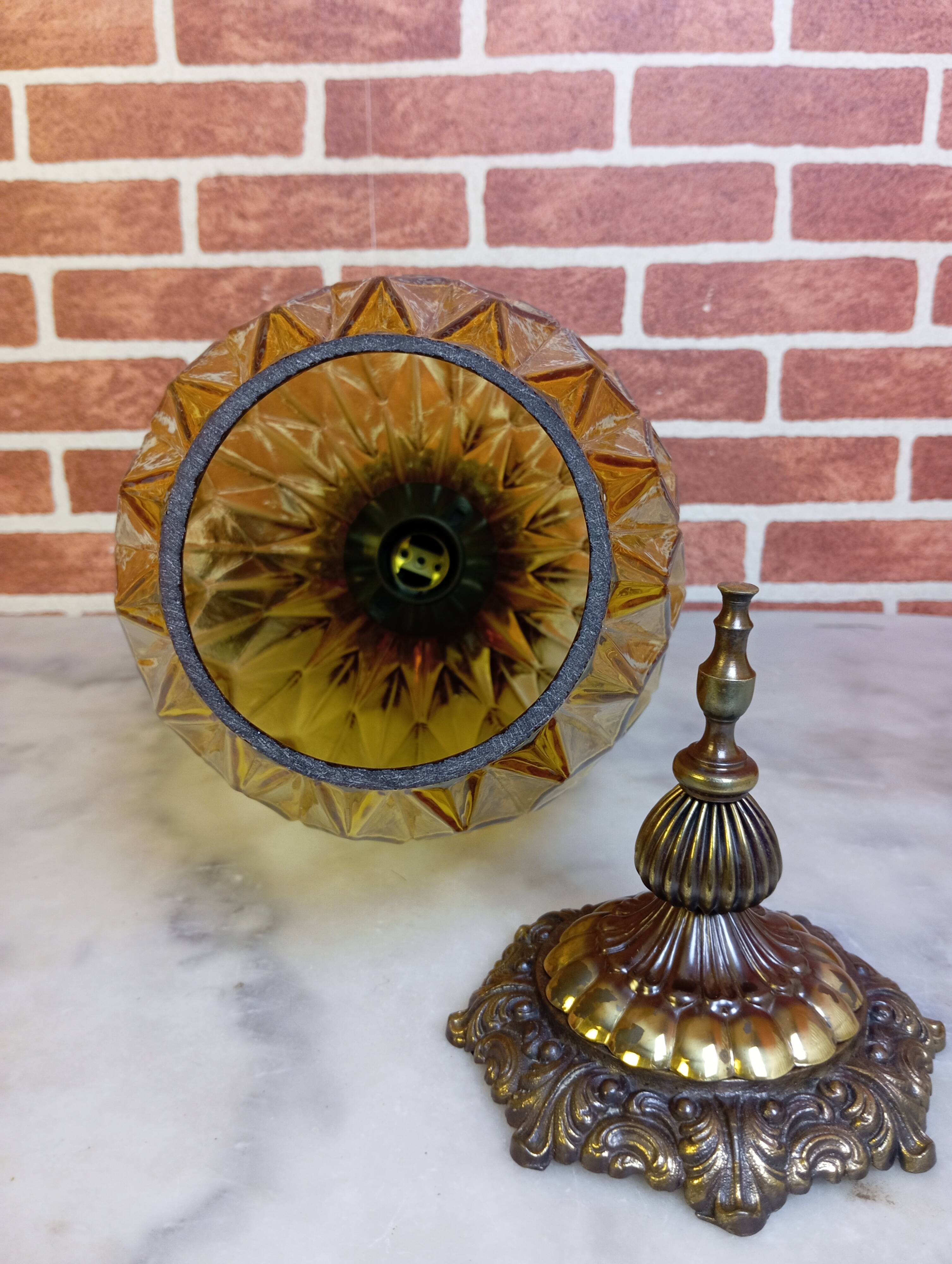 Lustre en verre ambré