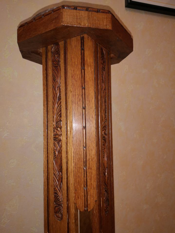Pedestal harness sheath oak art deco 1940
