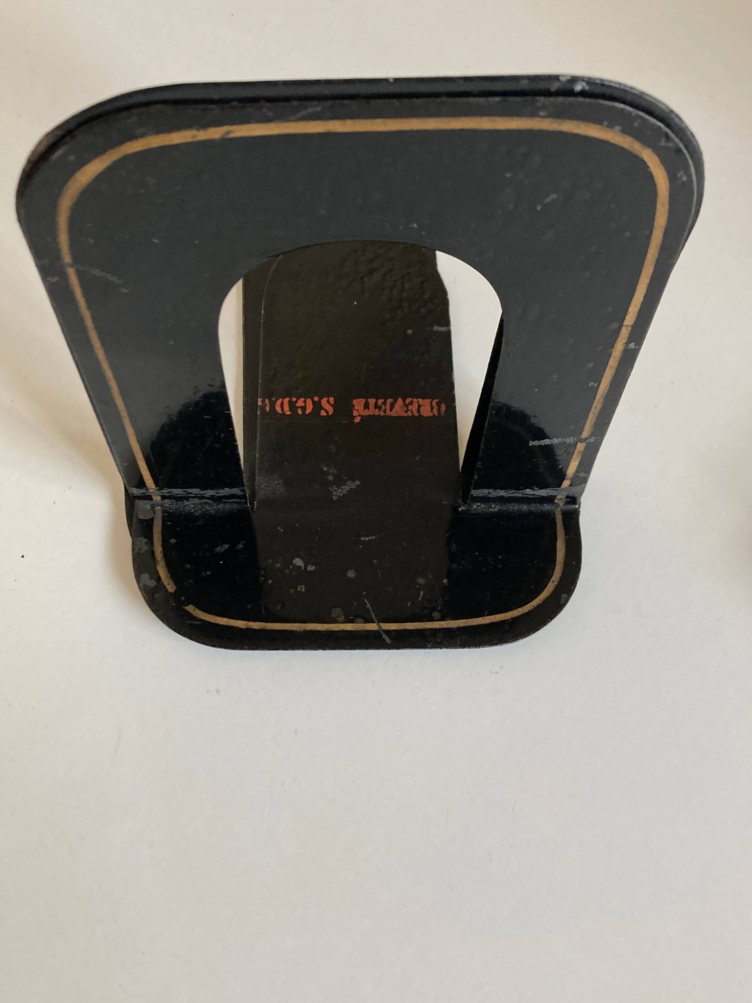 Paire de serre livres Gras de notaire en métal plié 1920