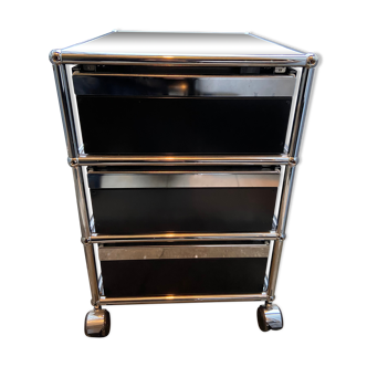 Black Usm Haller box on wheels