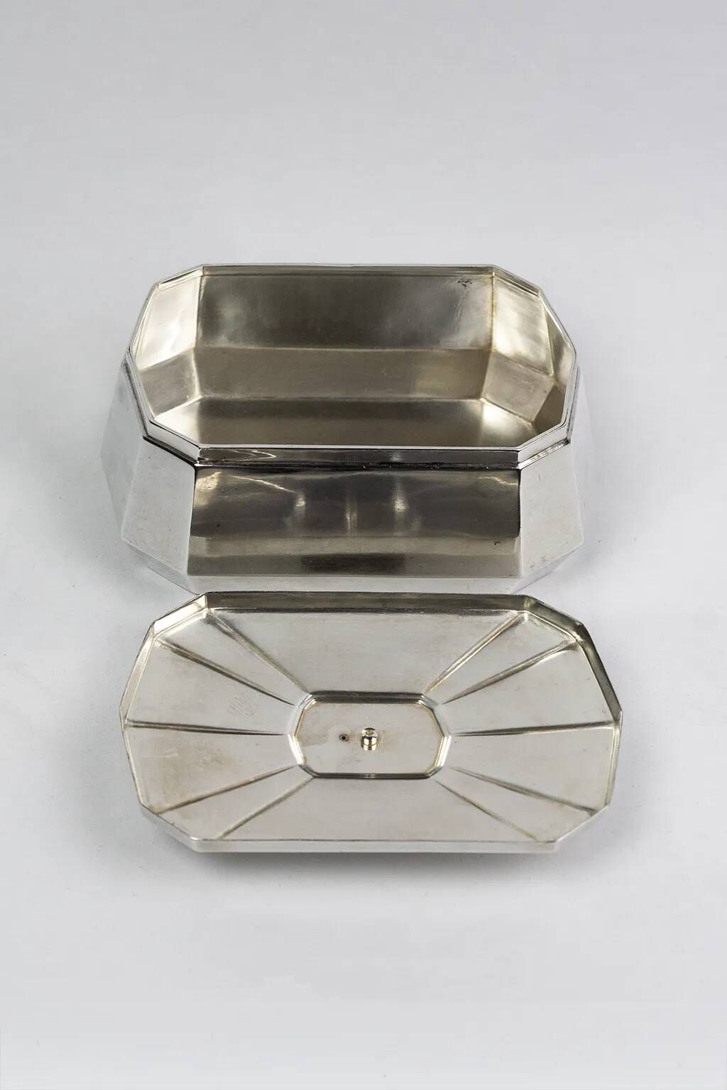 Art Deco set by Kirby Beard & Christofle – silver-plated box & tray