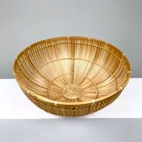 Basket in bamboo