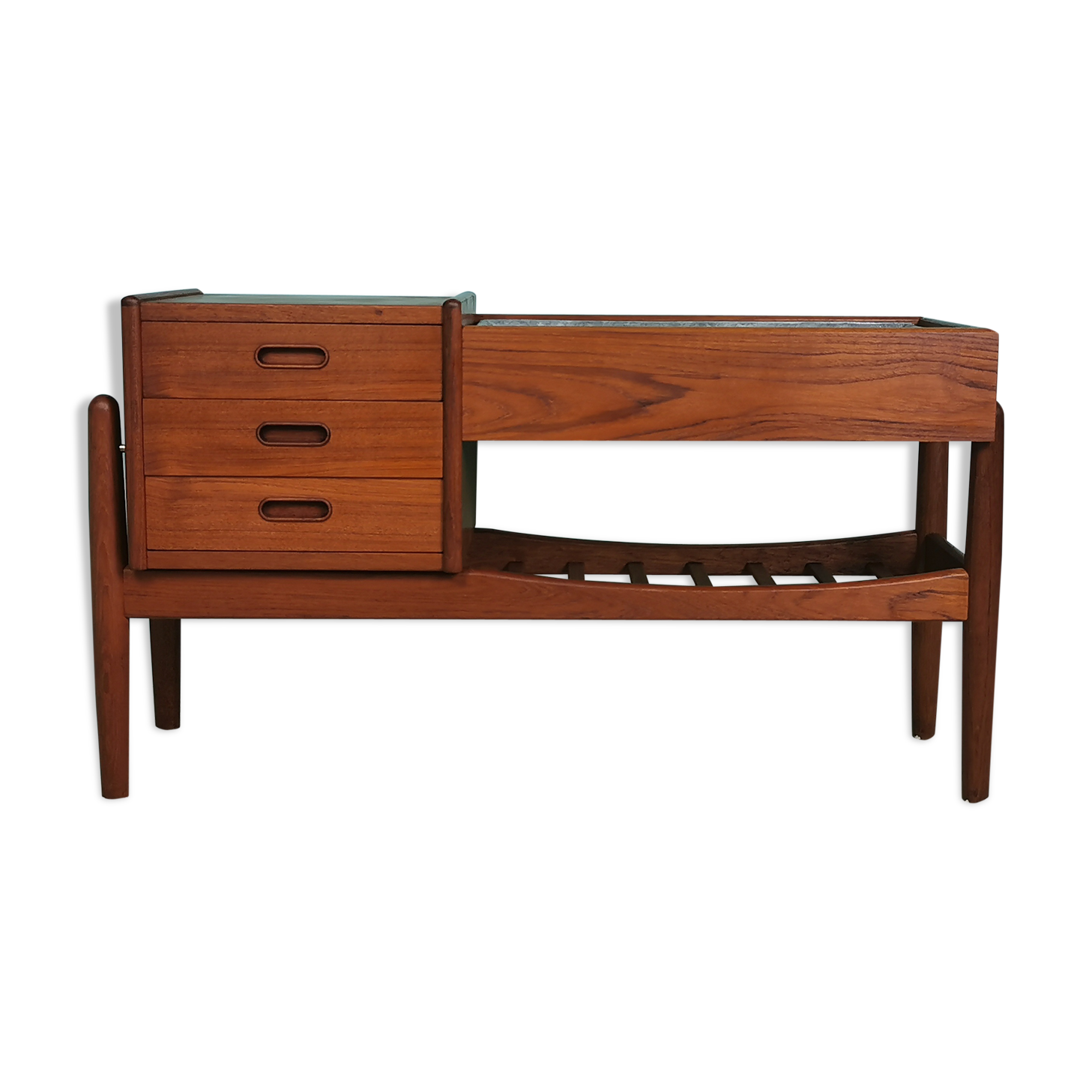 Scandinavian gardener 60