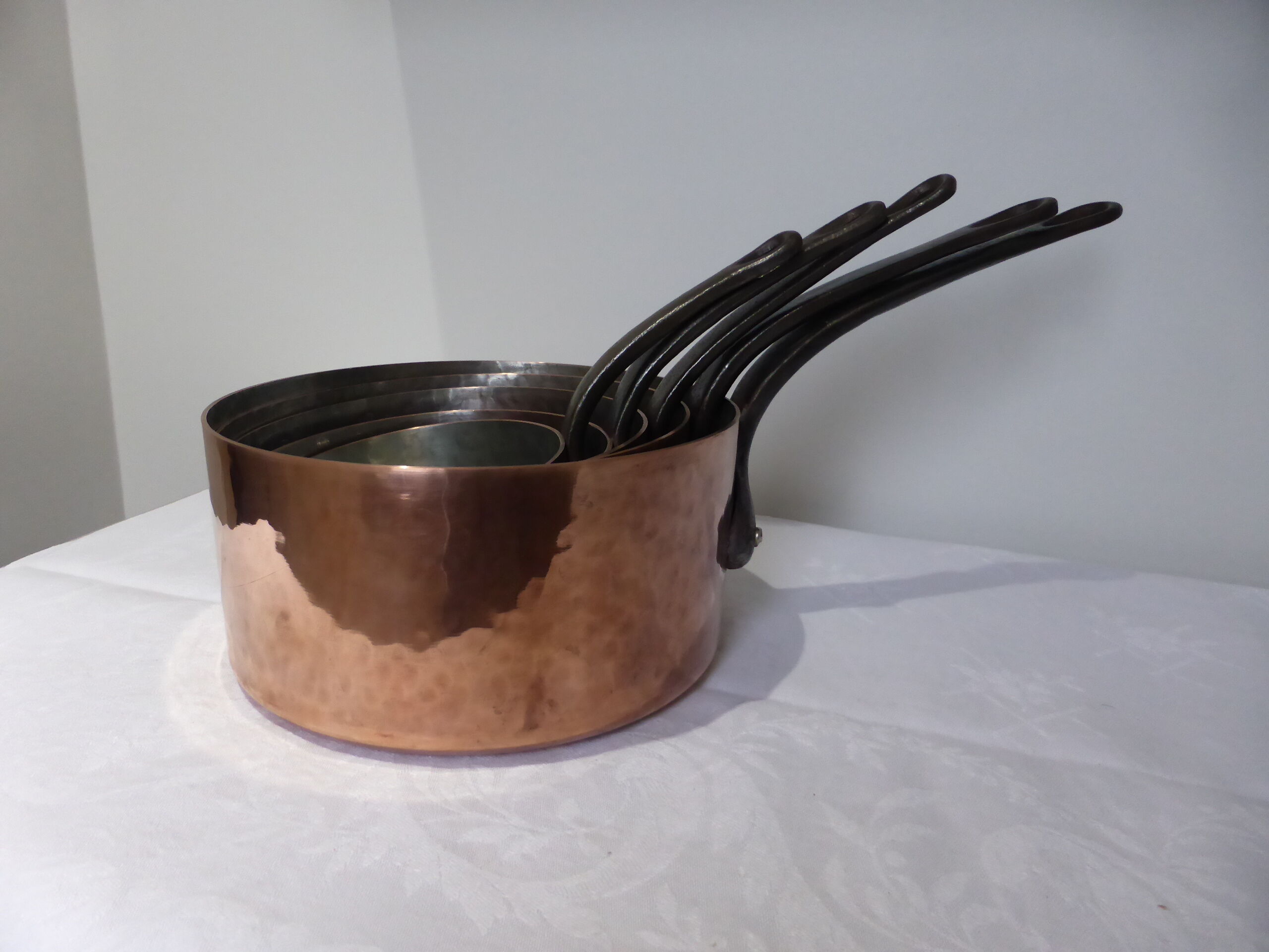 Set of 5 tinned copper pans 211290