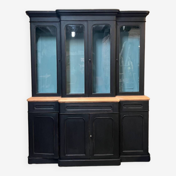 Napoleon III two-body buffet commercial display case