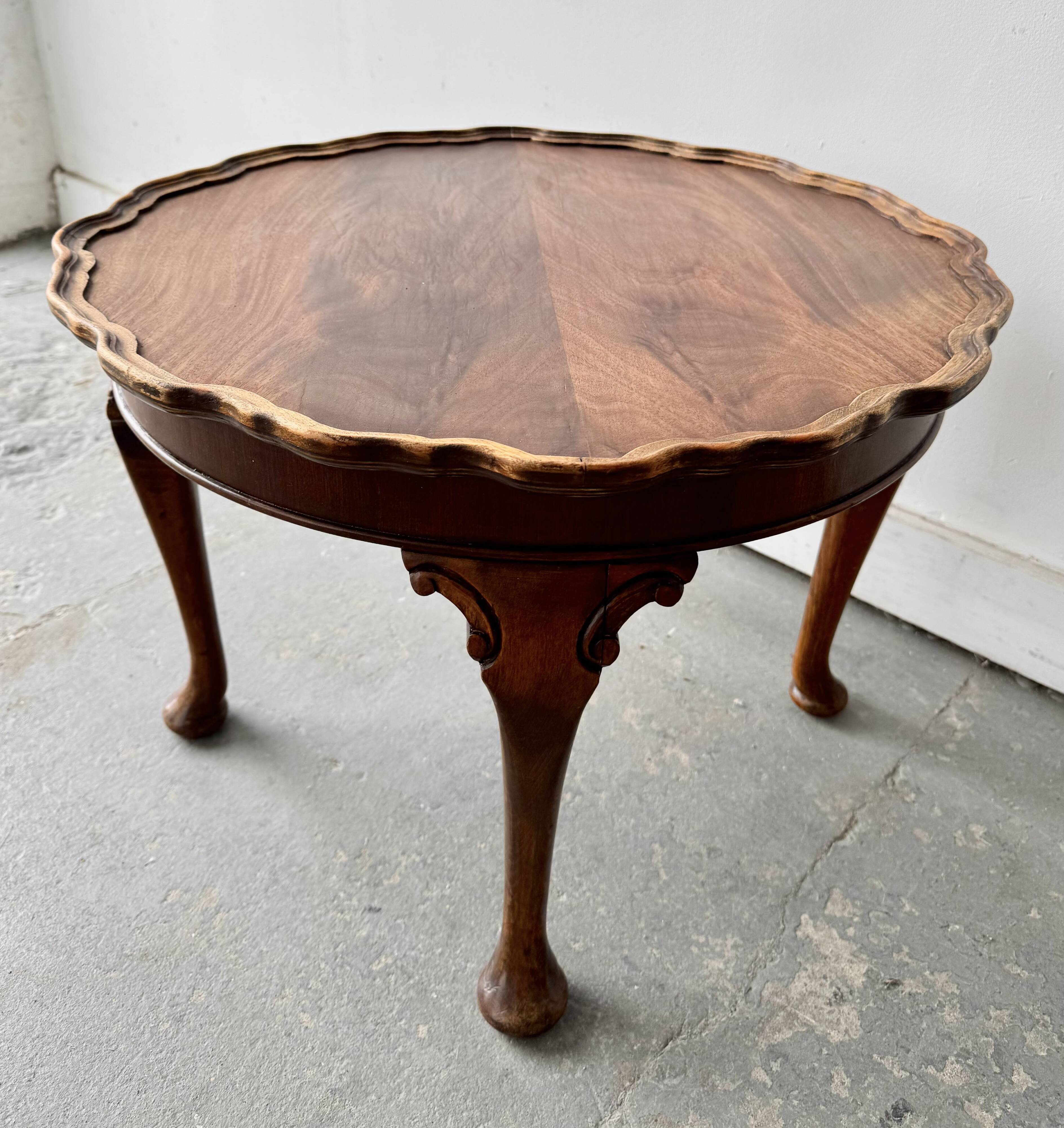 Vintage Round Pie Crust Coffee Table