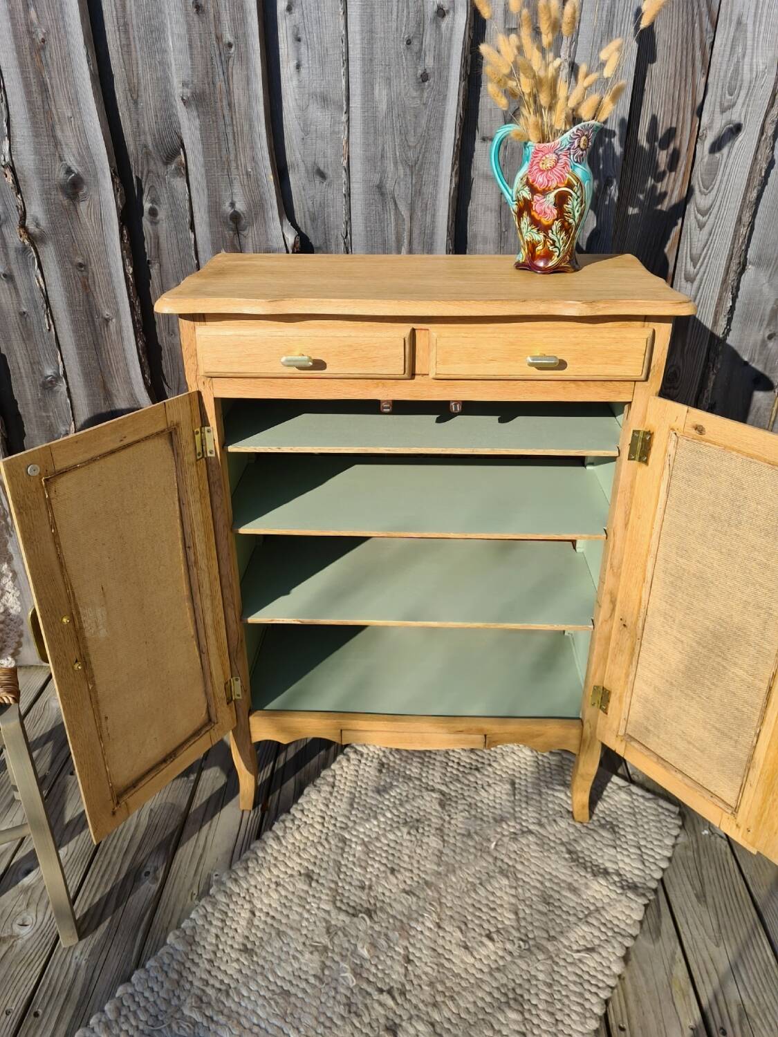 Sideboard or shoe cabinet