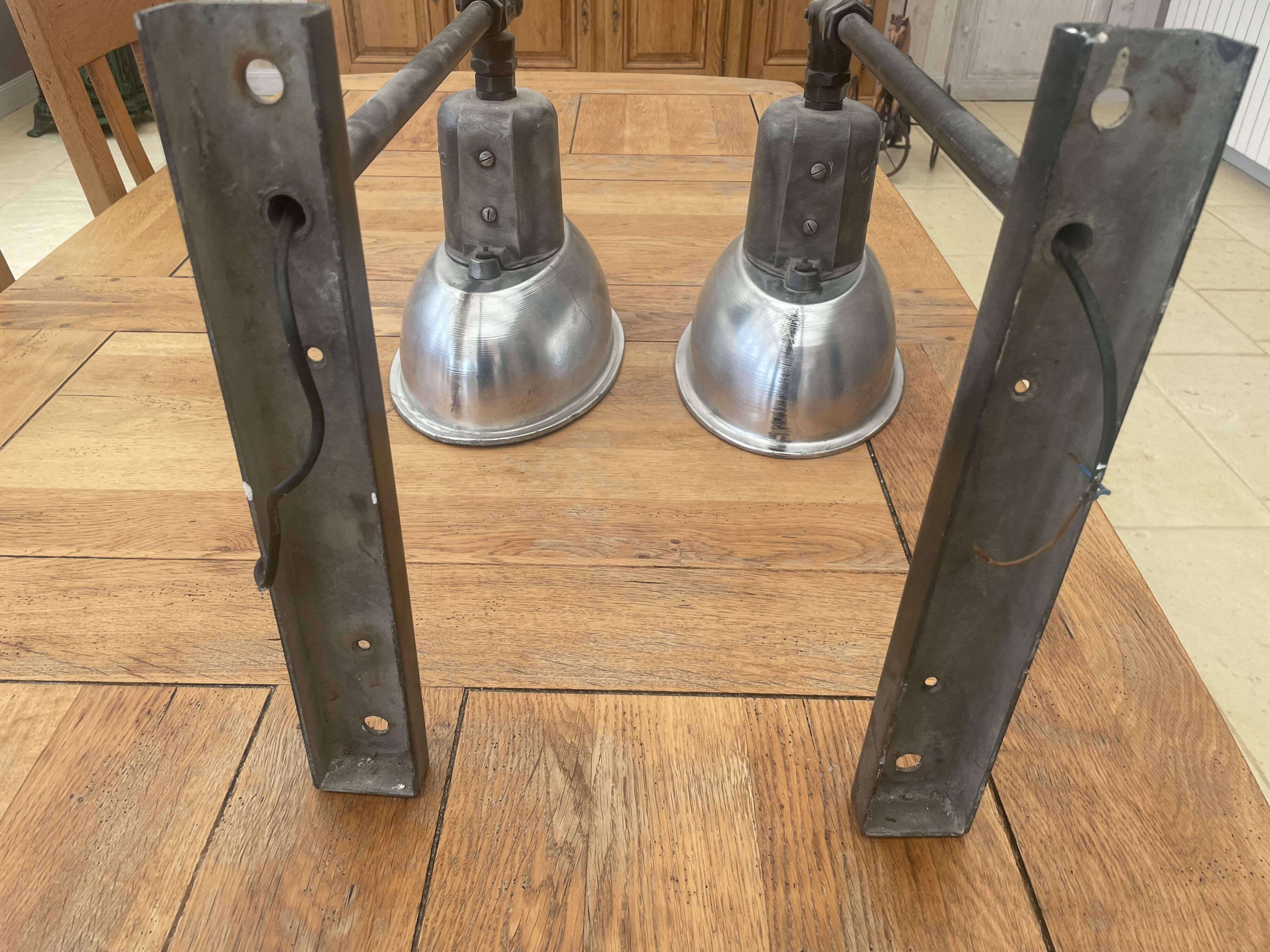Eclatec industrial wall lights