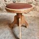 Tabouret français vintage en bois réglable, assise en skaï, années 1960