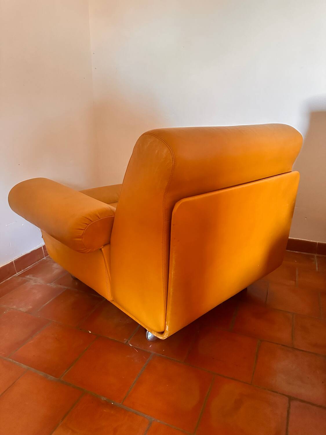 Pair of vintage leather armchairs 1970