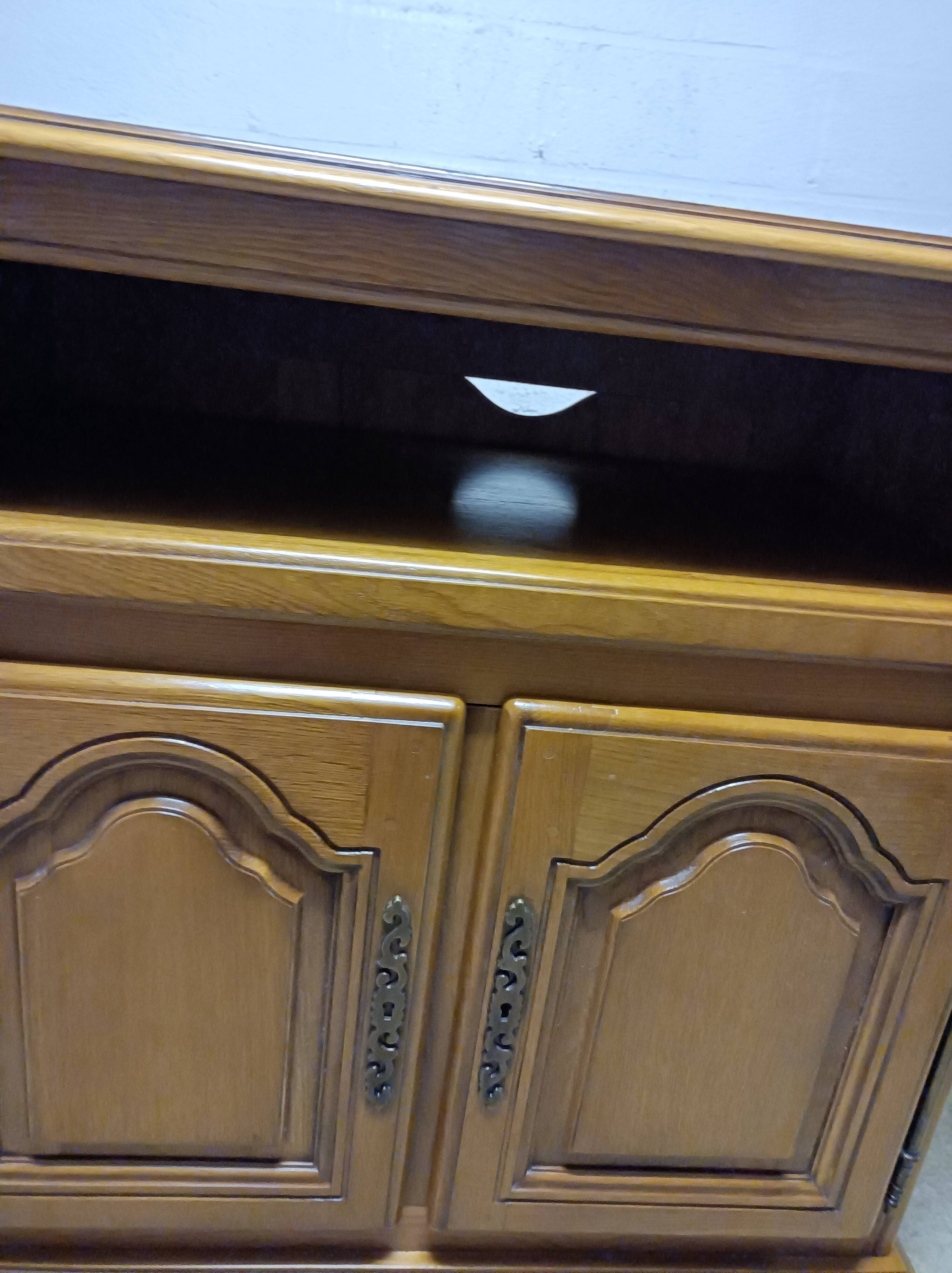 Meuble plateau tournant