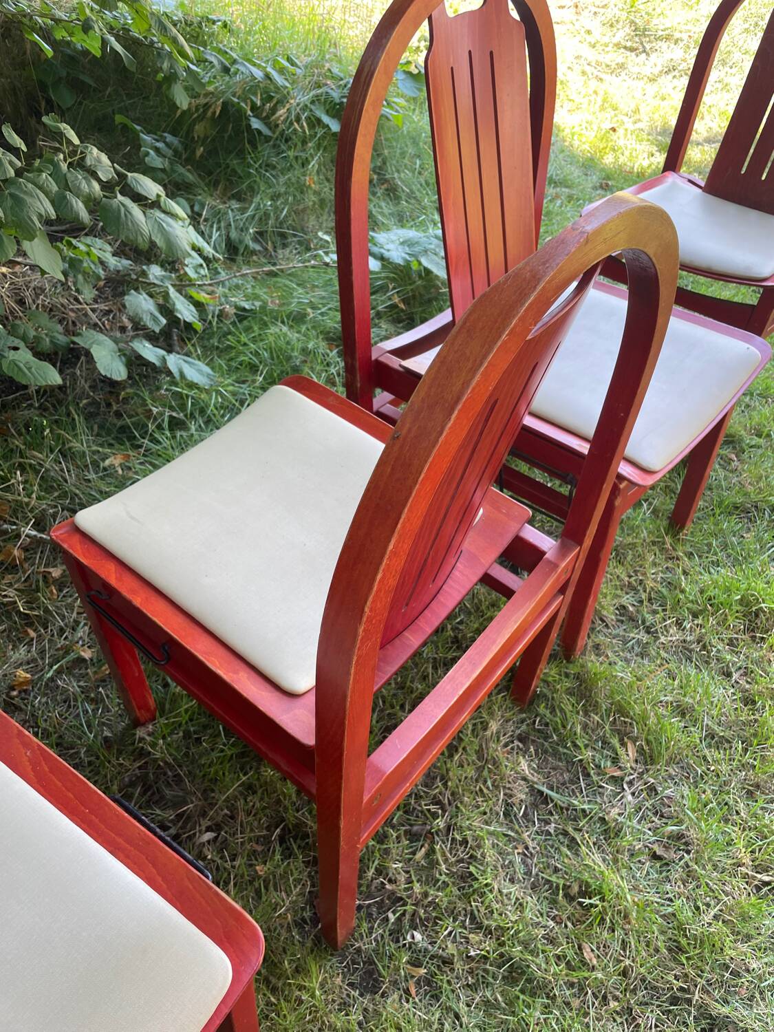 4 chaises bois rouge Baumann Argos