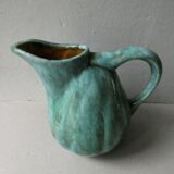 Pitcher in dabbling, squash shape
