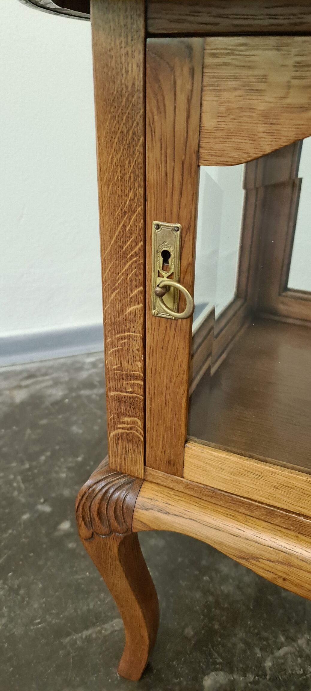 Vintage smoking table