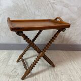 Tray and its folding base