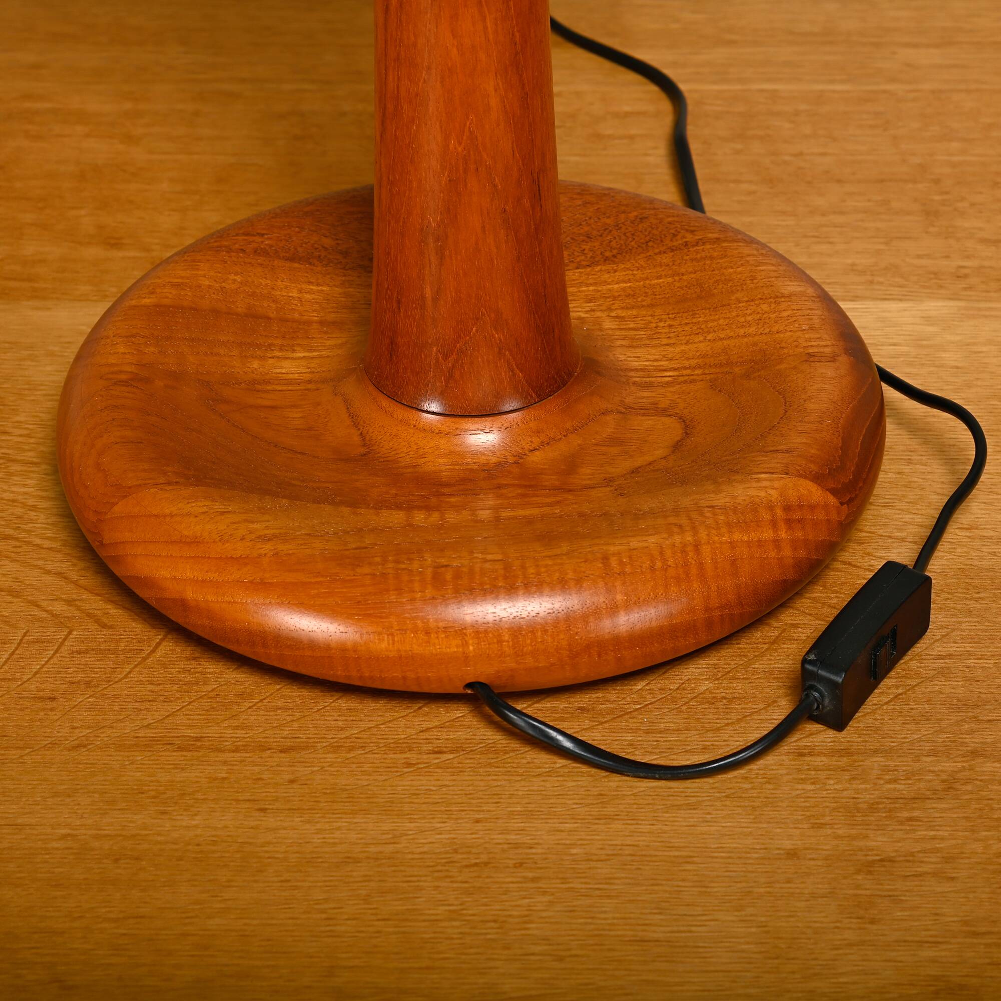 Scandinavian Modern Large Table or Floor Lamp solid Teak for Dyrlund, 1970s