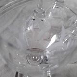 5 petits verres à pied cristal gravé