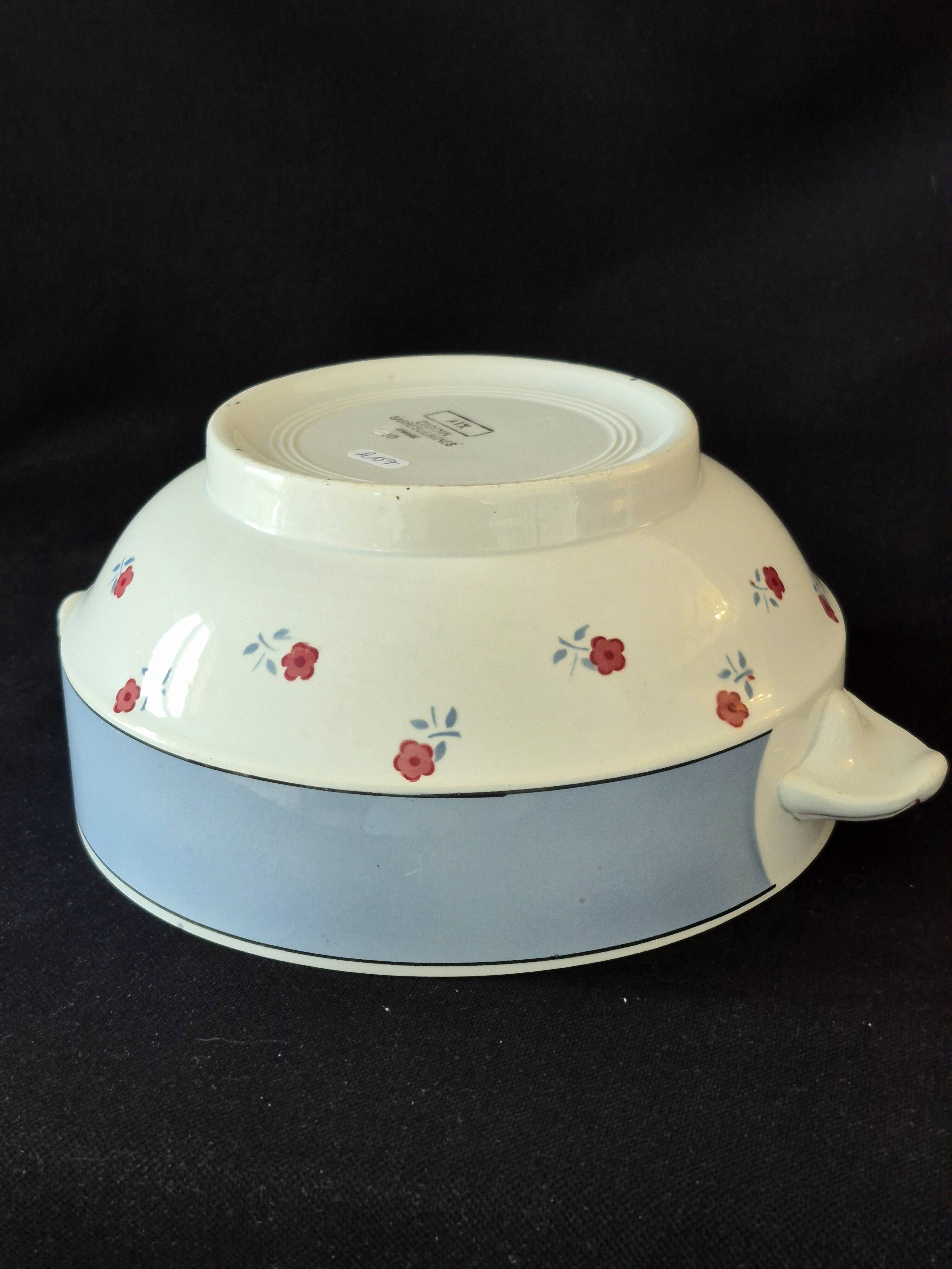 Grand légumier (soupière) en faïence de Digoin Sarreguemines, modèle AIX