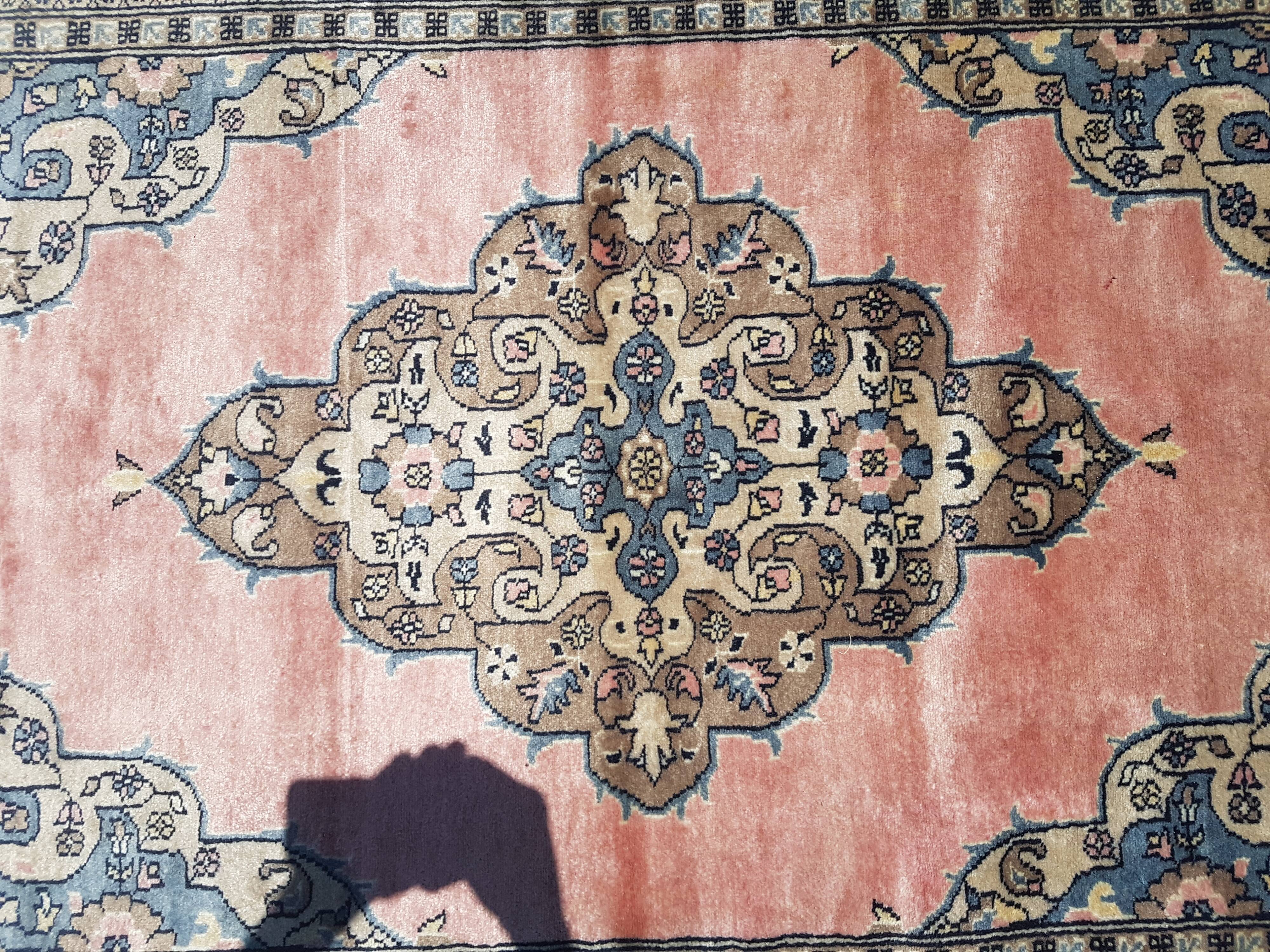 Handmade Persian carpet 122x186cm