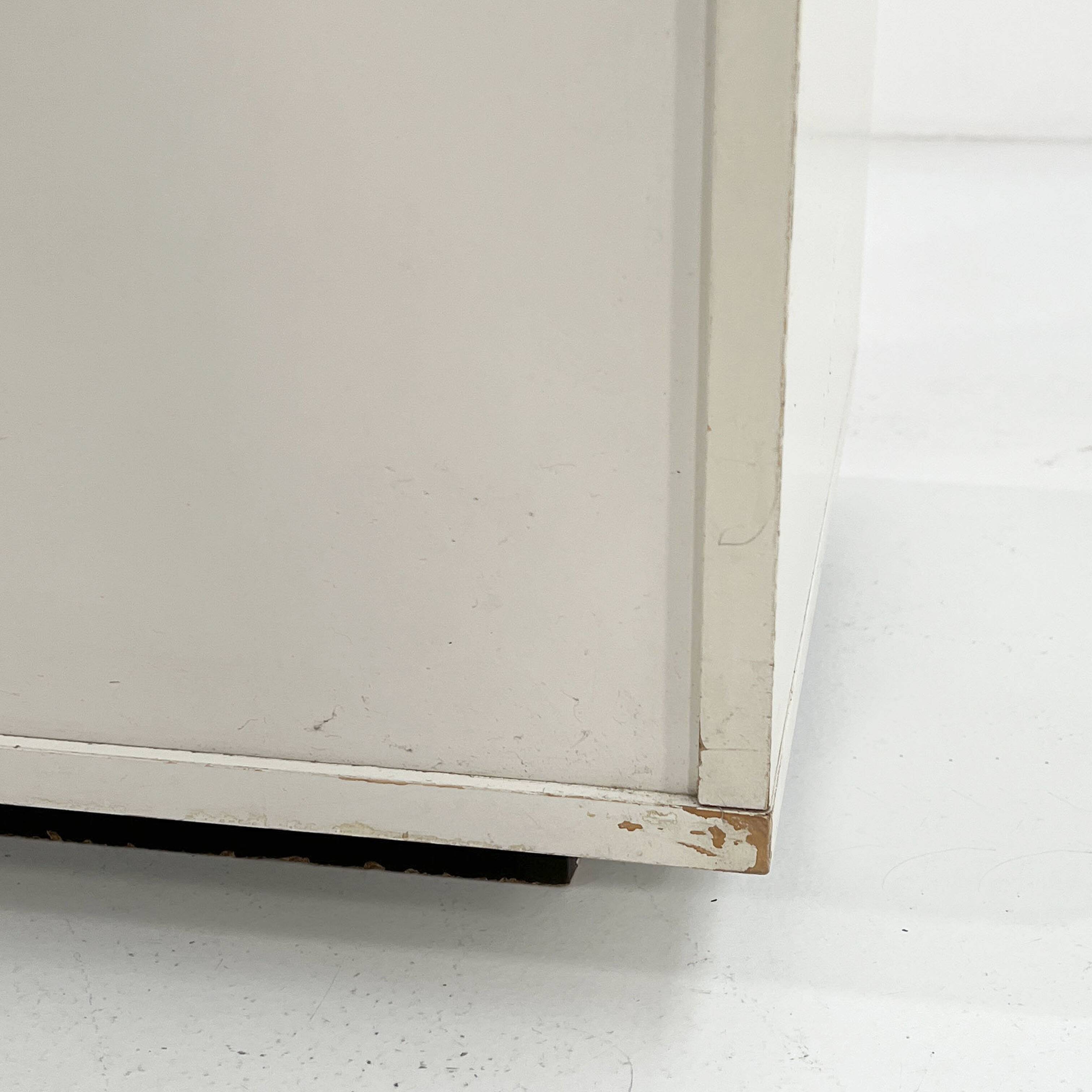 Nightstand DF 2000 by Raymond Loewy for Doubinsky Frères, 1960