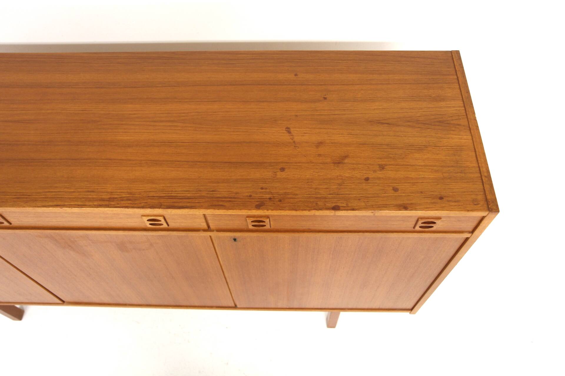 Scandinavian sideboard in teak and oak, Sweden, 1960.
