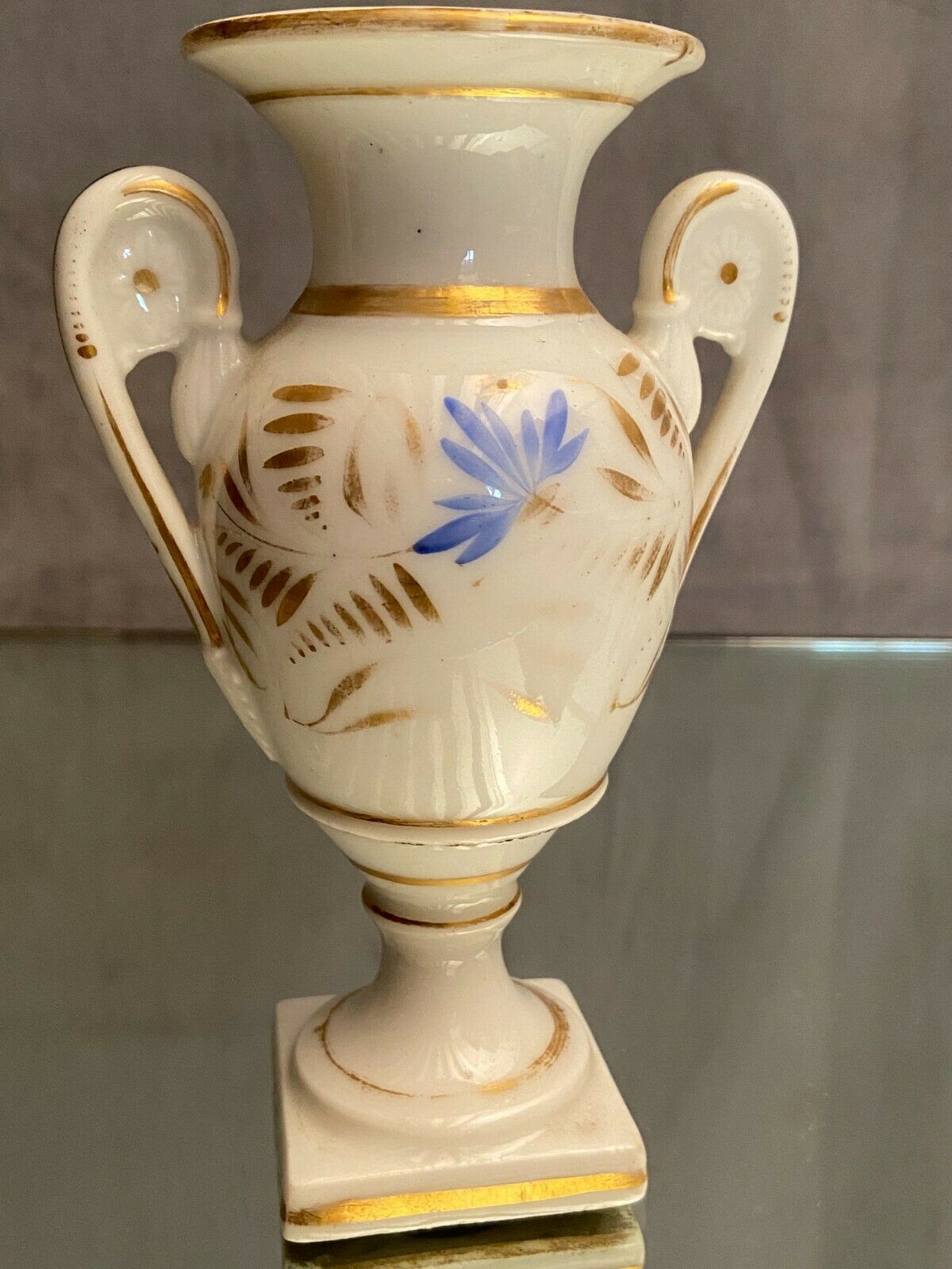 Medici vase porcelain Old Paris Romantic era nineteenth