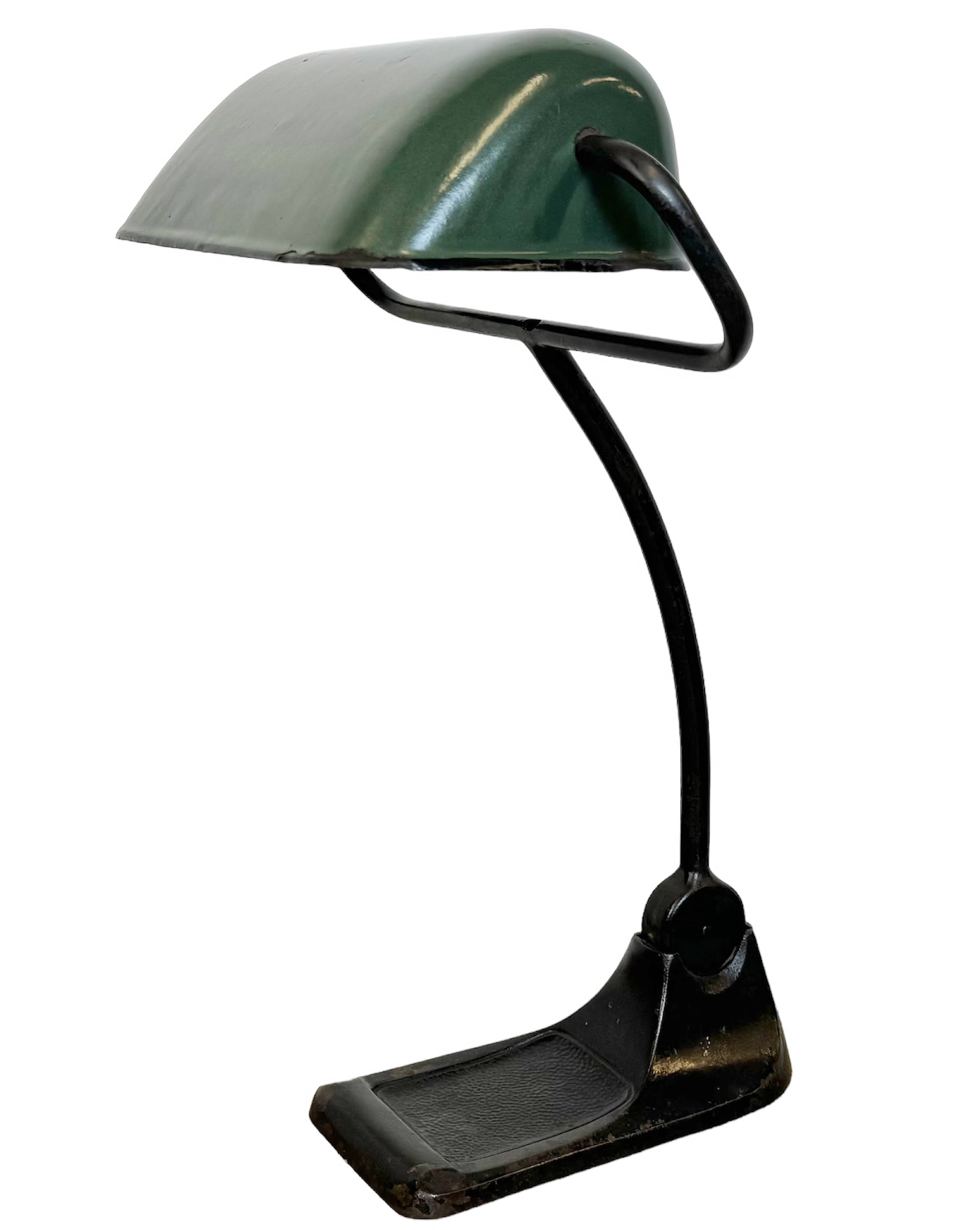 Lampe de Banque Vintage en Émail Vert de BUR, 1930s