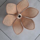 Suspension in metal and rafia