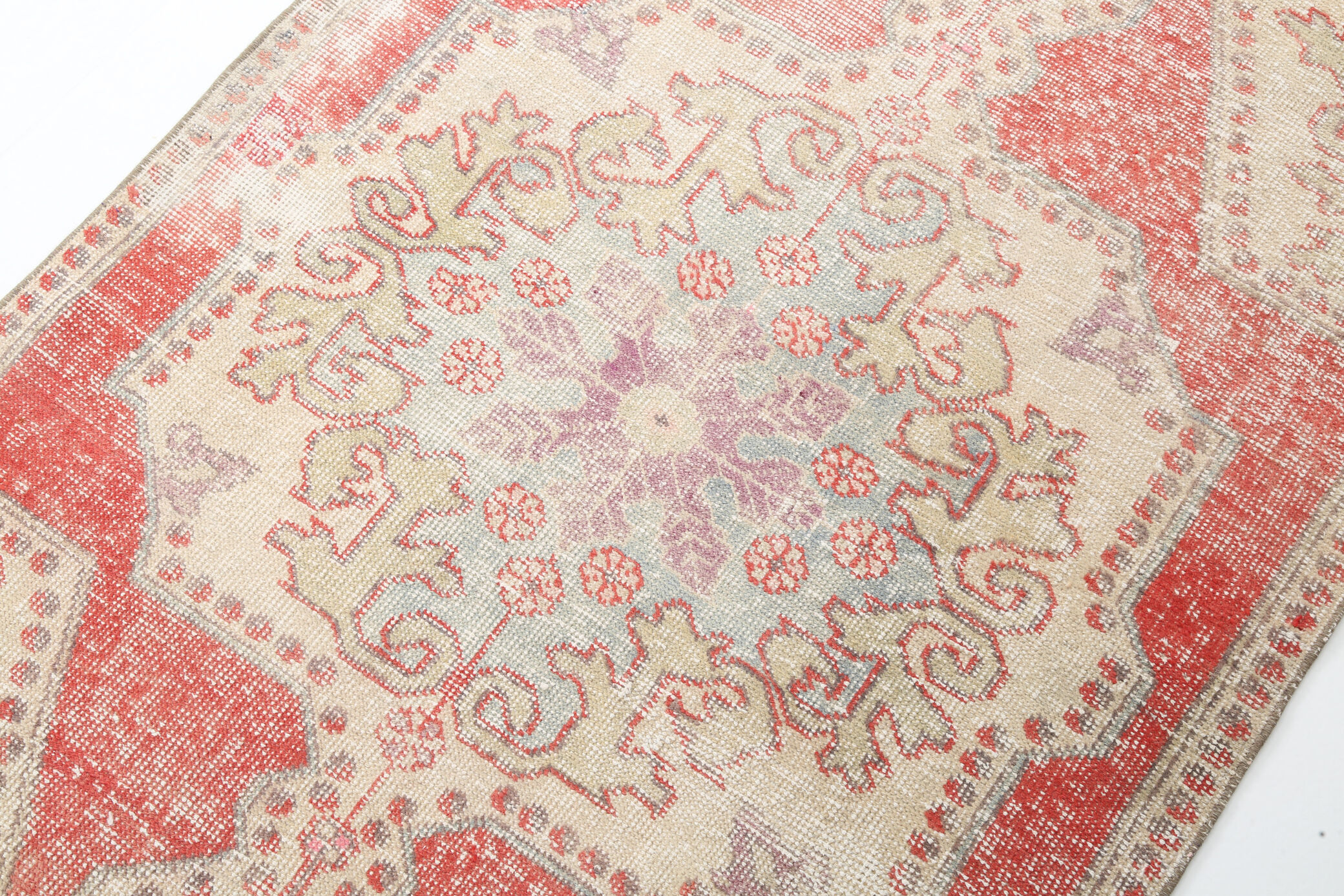3x6 red and beige wool turkish rug 198x112cm