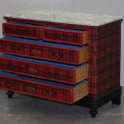 Commode Victorienne avec Revêtement Tartan et Plateau en Marbre