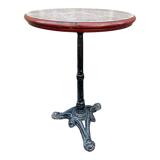 Bistro parisian table