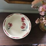 Round hollow earthenware dish