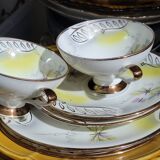 2 x breakfast set for one person (cup + saucer + small plate)