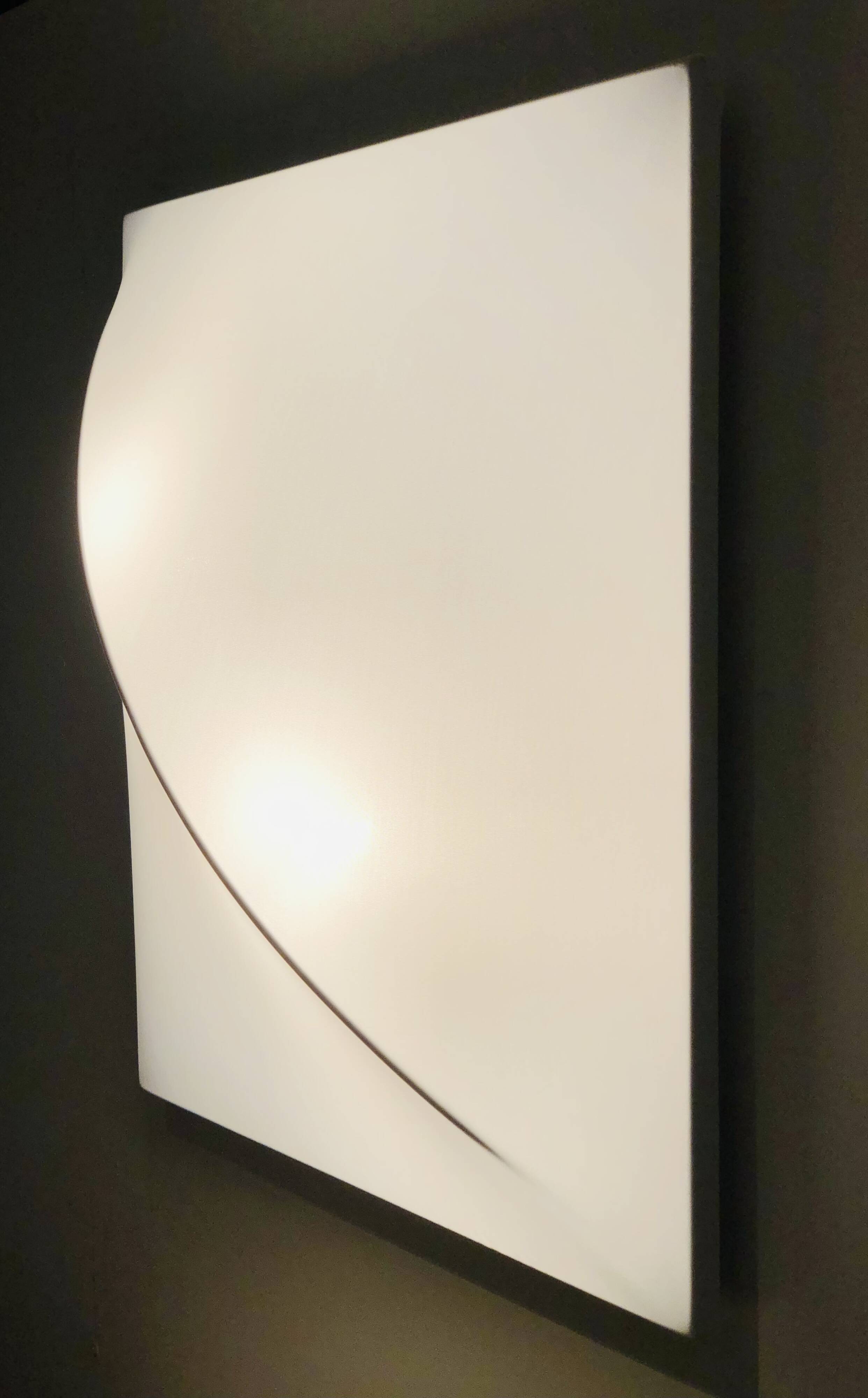Square wall light with white fabric diffuser, Italy 70s