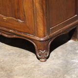 Mahogany clin