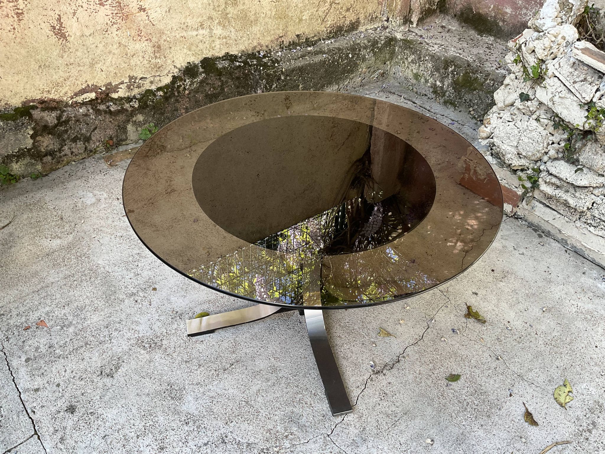 Adjustable coffee table in smoked glass, steel and stainless steel from the 70s