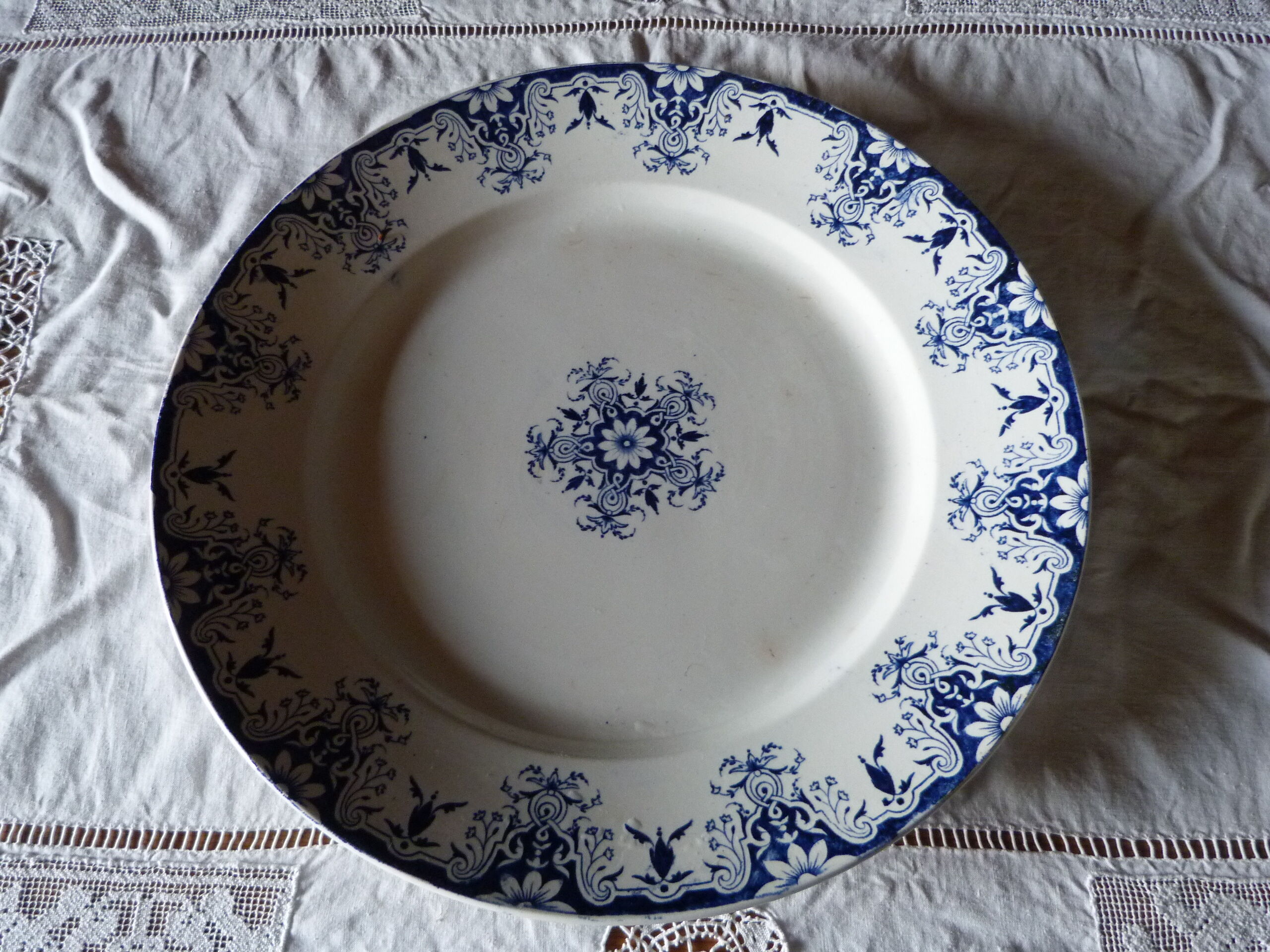 Large round ceramic dish Longwy model Rouen