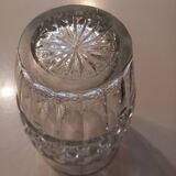 Vase en verre ciselé transparent