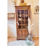 Glazed Parisian wardrobe