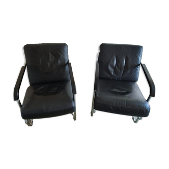 Set of 2 lounge chairs in vintage leather late 80s, comfortable and in good condition