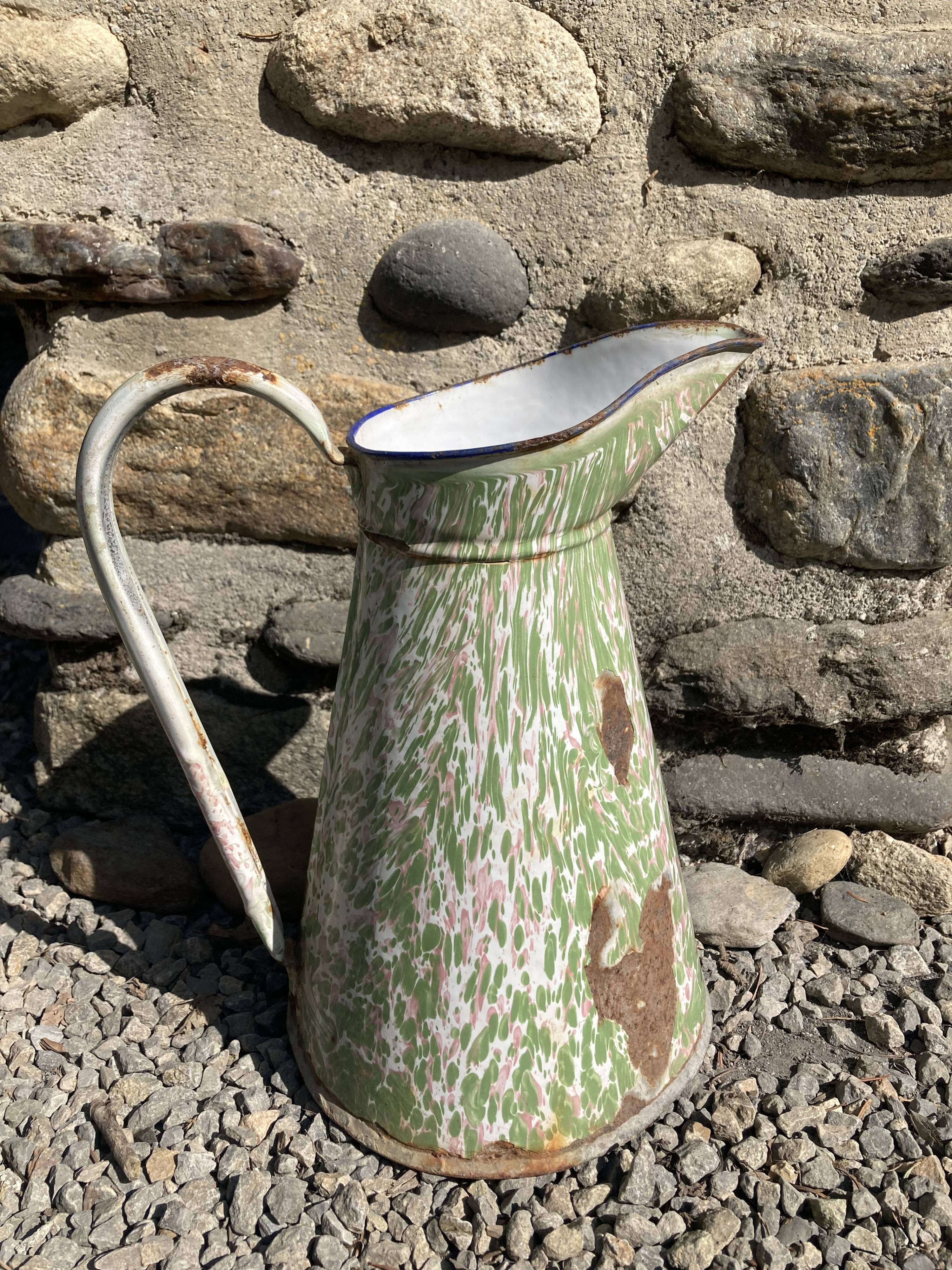 Broc green enamelled sheet metal